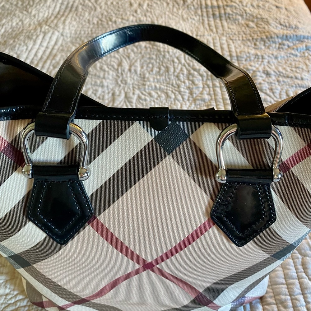 Burberry Beige Nova Check Tote with Black Trim and Red Accents - Picture 10 of 13